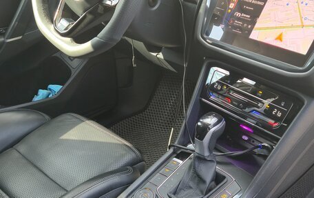 Volkswagen Tiguan II, 2019 год, 3 199 000 рублей, 15 фотография