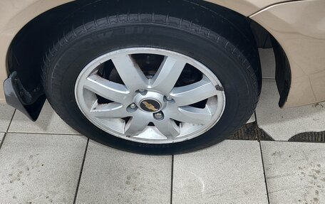 Chevrolet Rezzo, 2008 год, 550 000 рублей, 15 фотография