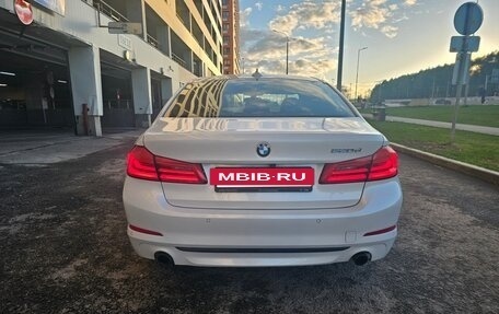 BMW 5 серия, 2018 год, 2 600 000 рублей, 2 фотография