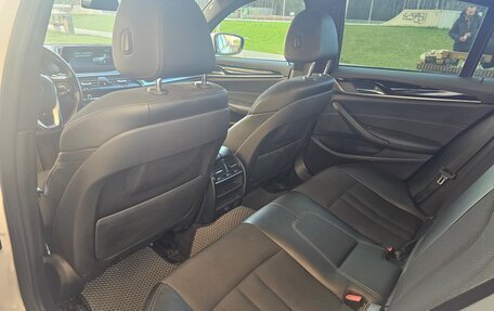 BMW 5 серия, 2018 год, 2 600 000 рублей, 10 фотография