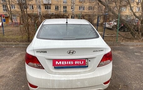 Hyundai Solaris II рестайлинг, 2012 год, 800 000 рублей, 4 фотография