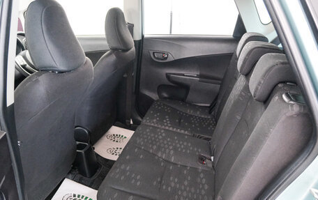Toyota Ractis II, 2013 год, 979 000 рублей, 20 фотография