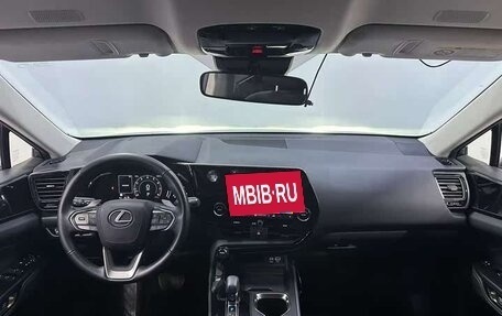 Lexus NX, 2022 год, 3 600 000 рублей, 5 фотография