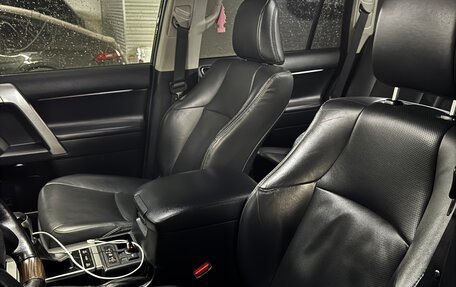 Toyota Land Cruiser Prado 150 рестайлинг 2, 2020 год, 6 299 999 рублей, 9 фотография