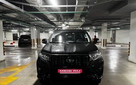 Toyota Land Cruiser Prado 150 рестайлинг 2, 2020 год, 6 299 999 рублей, 3 фотография