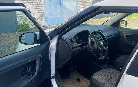 Skoda Roomster, 2012 год, 750 000 рублей, 7 фотография