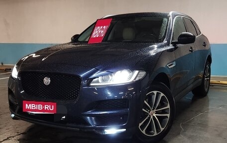 Jaguar F-Pace, 2017 год, 2 400 000 рублей, 2 фотография