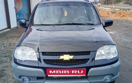 Chevrolet Niva I рестайлинг, 2012 год, 600 000 рублей, 3 фотография