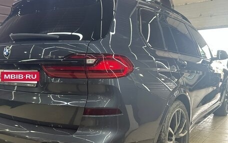 BMW X7, 2021 год, 11 000 000 рублей, 2 фотография