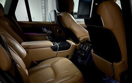Land Rover Range Rover IV рестайлинг, 2020 год, 13 000 000 рублей, 16 фотография