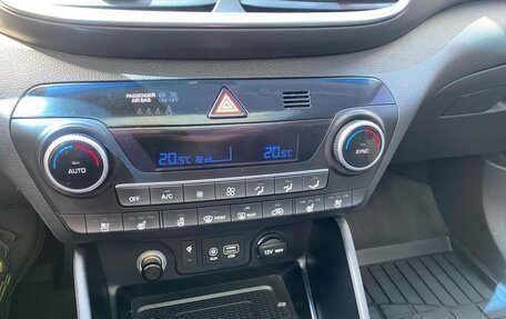 Hyundai Tucson III, 2018 год, 2 850 000 рублей, 13 фотография