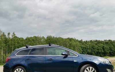 Opel Astra J, 2012 год, 800 000 рублей, 1 фотография