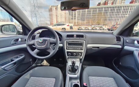 Skoda Octavia, 2011 год, 750 000 рублей, 9 фотография