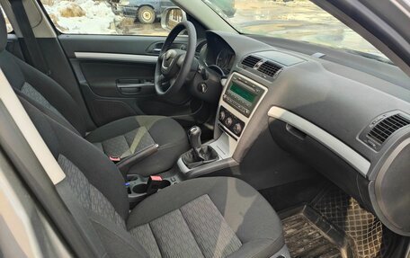 Skoda Octavia, 2011 год, 750 000 рублей, 16 фотография