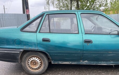 Daewoo Nexia I рестайлинг, 2003 год, 100 000 рублей, 9 фотография