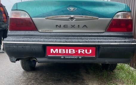 Daewoo Nexia I рестайлинг, 2003 год, 100 000 рублей, 11 фотография