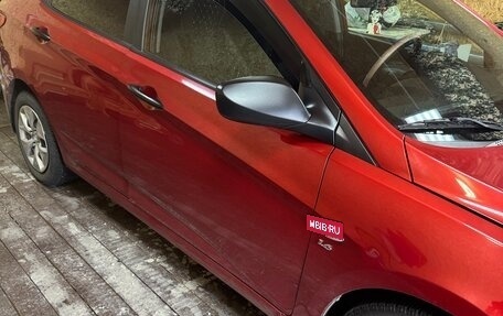 Hyundai Solaris II рестайлинг, 2014 год, 1 200 000 рублей, 8 фотография