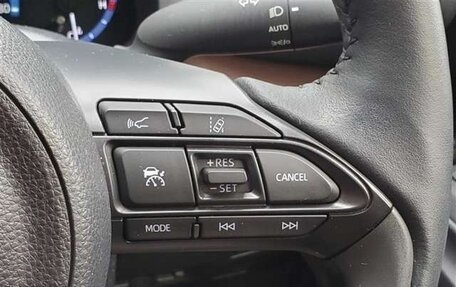 Toyota Yaris Cross, 2020 год, 1 500 000 рублей, 10 фотография