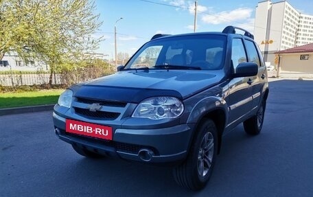 Chevrolet Niva I рестайлинг, 2013 год, 445 000 рублей, 2 фотография