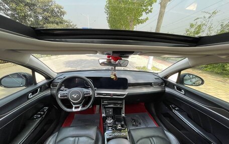 KIA K5, 2021 год, 1 800 000 рублей, 8 фотография