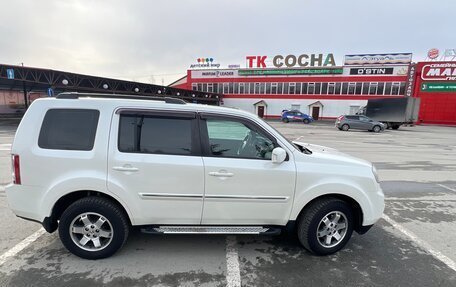 Honda Pilot III рестайлинг, 2014 год, 2 300 000 рублей, 3 фотография