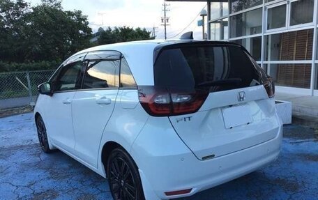 Honda Fit, 2021 год, 975 000 рублей, 3 фотография
