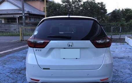 Honda Fit, 2021 год, 975 000 рублей, 4 фотография