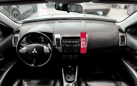Mitsubishi Outlander III рестайлинг 3, 2010 год, 970 000 рублей, 17 фотография