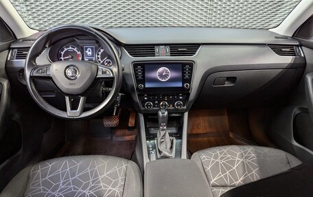 Skoda Octavia, 2018 год, 1 710 000 рублей, 19 фотография