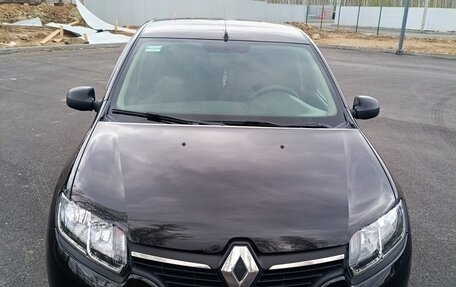 Renault Logan II, 2015 год, 760 000 рублей, 1 фотография