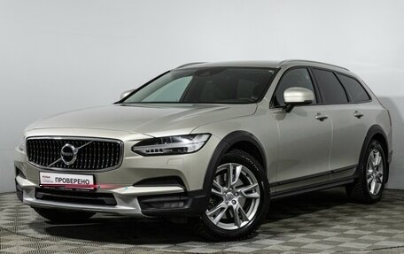 Volvo V90 Cross Country I рестайлинг, 2017 год, 2 650 000 рублей, 1 фотография