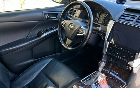 Toyota Camry, 2017 год, 2 150 000 рублей, 10 фотография