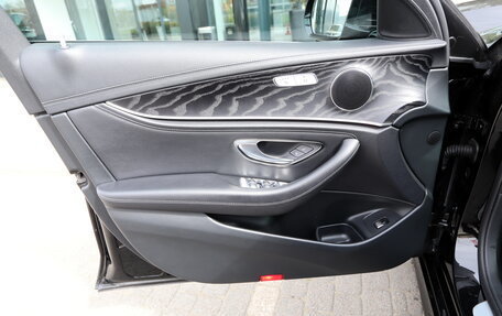 Mercedes-Benz E-Класс, 2018 год, 3 200 000 рублей, 18 фотография