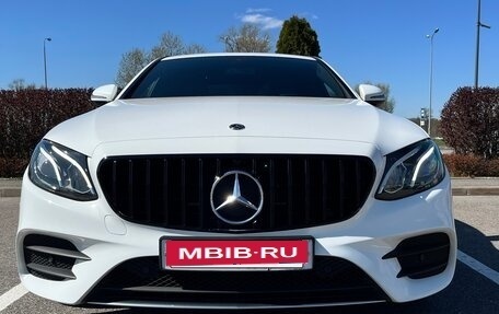 Mercedes-Benz E-Класс, 2020 год, 3 850 000 рублей, 5 фотография