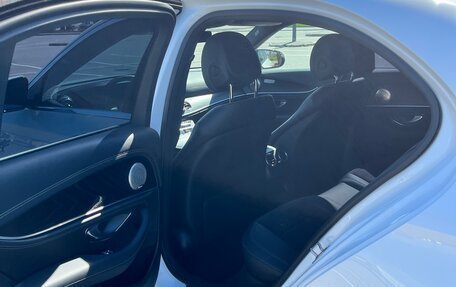 Mercedes-Benz E-Класс, 2020 год, 3 850 000 рублей, 8 фотография