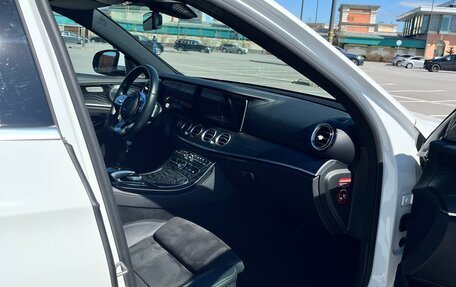 Mercedes-Benz E-Класс, 2020 год, 3 850 000 рублей, 10 фотография
