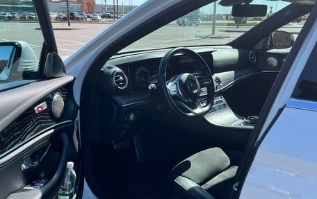 Mercedes-Benz E-Класс, 2020 год, 3 850 000 рублей, 9 фотография