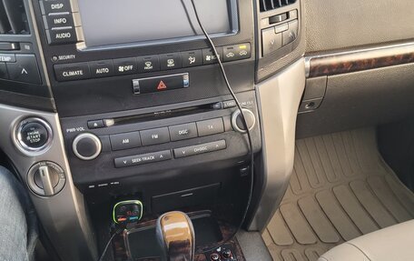 Toyota Land Cruiser 200, 2008 год, 2 950 000 рублей, 10 фотография