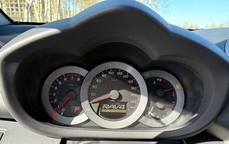 Toyota RAV4, 2010 год, 1 600 000 рублей, 19 фотография