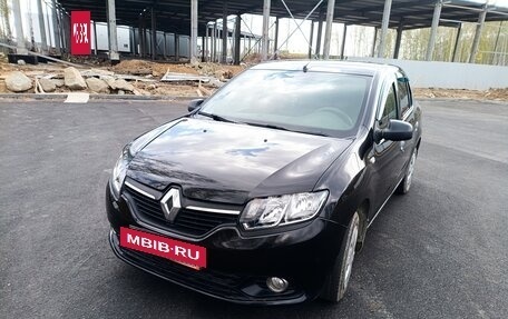 Renault Logan II, 2015 год, 760 000 рублей, 2 фотография