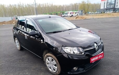 Renault Logan II, 2015 год, 760 000 рублей, 3 фотография
