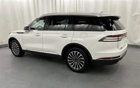 Lincoln Aviator II, 2022 год, 5 850 000 рублей, 3 фотография