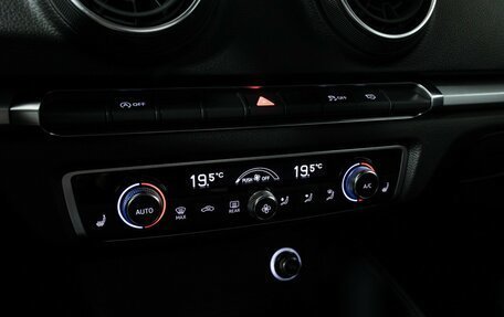Audi A3, 2018 год, 2 059 898 рублей, 17 фотография