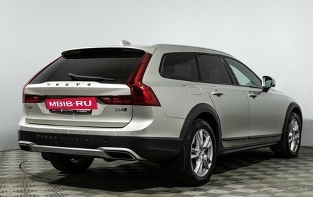 Volvo V90 Cross Country I рестайлинг, 2017 год, 2 650 000 рублей, 5 фотография