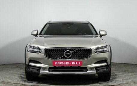Volvo V90 Cross Country I рестайлинг, 2017 год, 2 650 000 рублей, 2 фотография