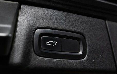 Volvo V90 Cross Country I рестайлинг, 2017 год, 2 650 000 рублей, 16 фотография