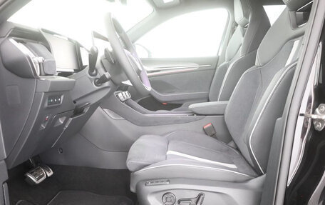 Skoda Kodiaq, 2025 год, 4 000 000 рублей, 23 фотография