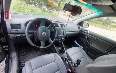 Volkswagen Golf V, 2005 год, 650 000 рублей, 1 фотография