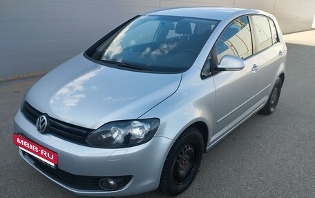 Volkswagen Golf VI, 2010 год, 910 000 рублей, 2 фотография