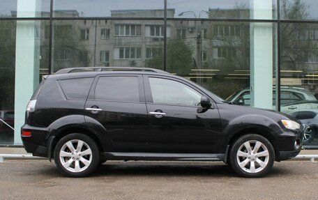 Mitsubishi Outlander III рестайлинг 3, 2011 год, 1 050 000 рублей, 4 фотография